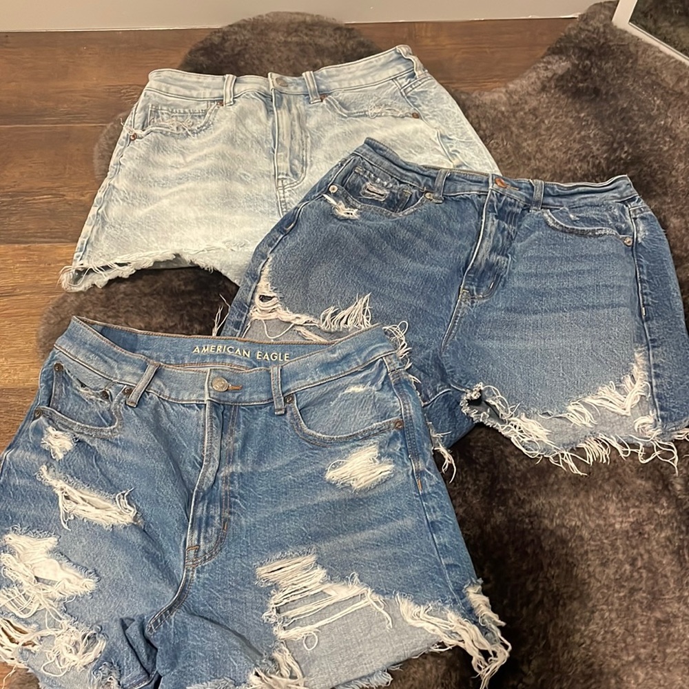Women’s American Eagle jean shorts